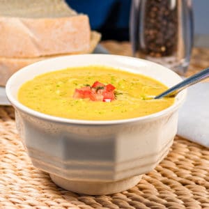 Creamy Vegan Broccoli Cheese Soup