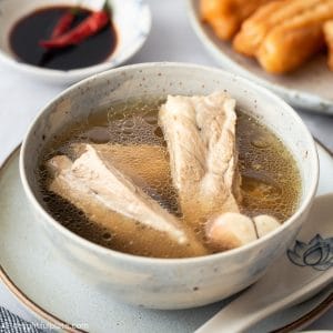Singapore Bak Kut Teh (Pork Rib Soup with White Pepper)